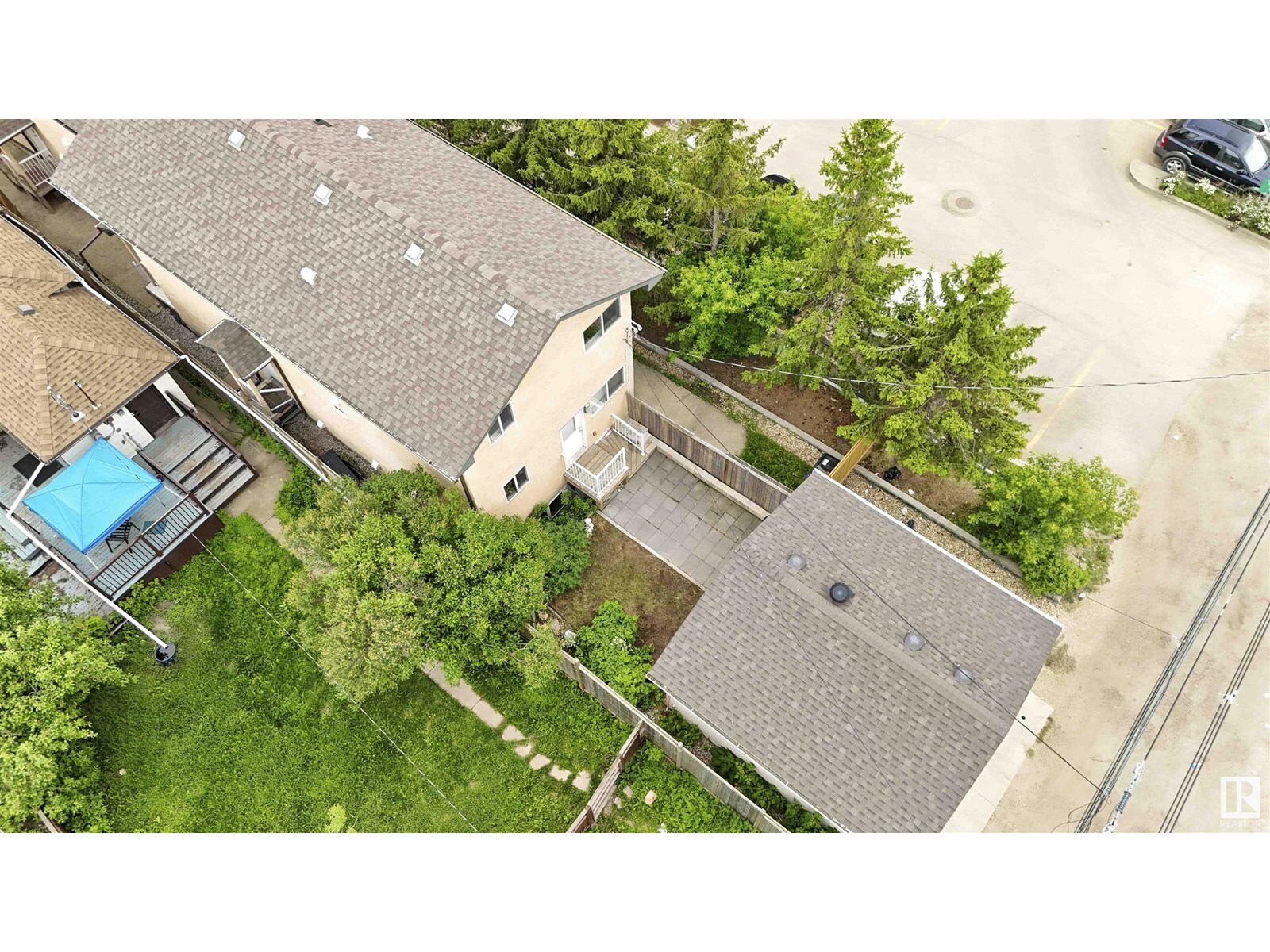 Property Photo: 11438 97 St NW AB T5G 1X5