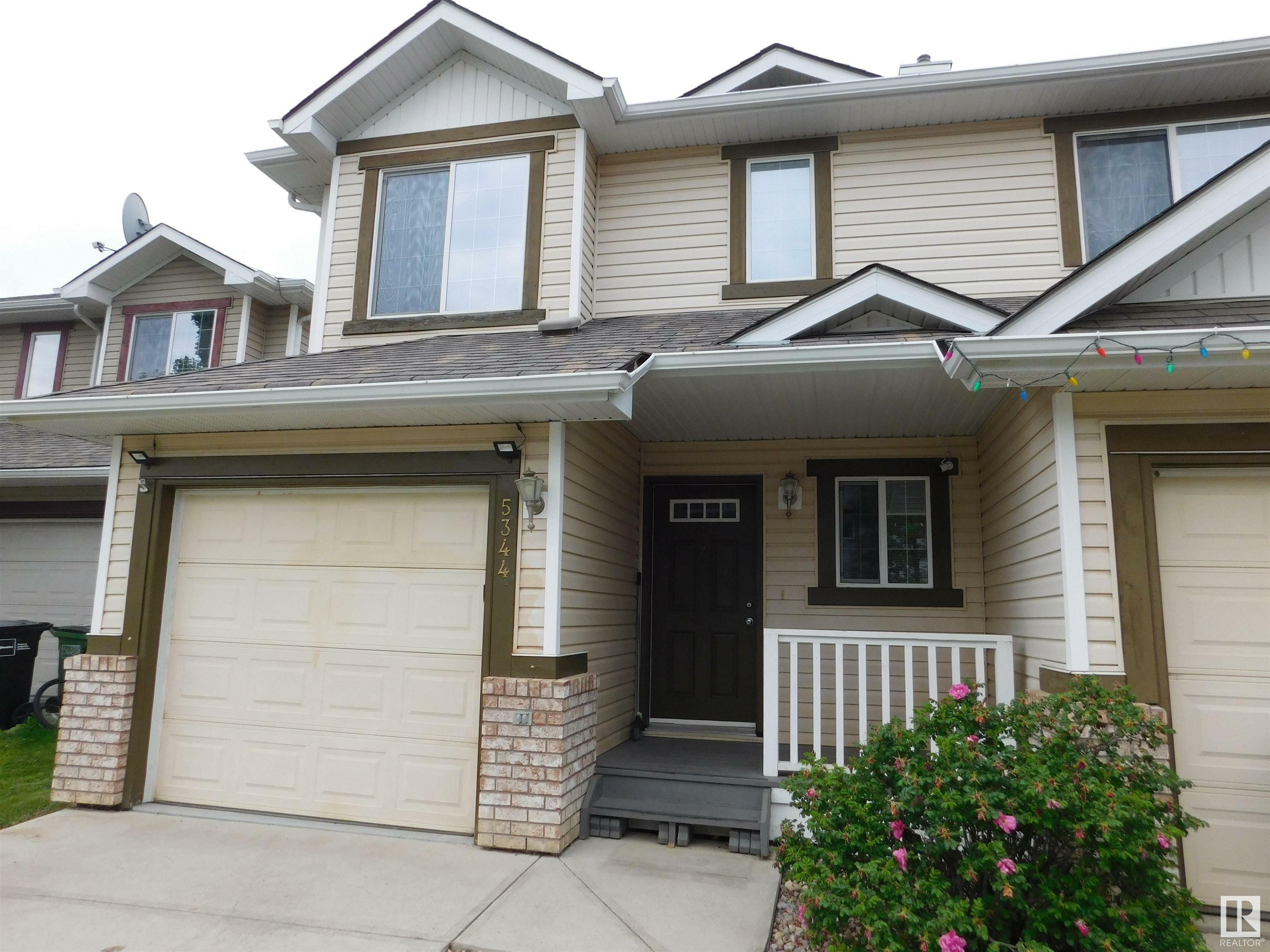 Photo de la propriété: 5344 204 Street NW AB T6M 2Z1