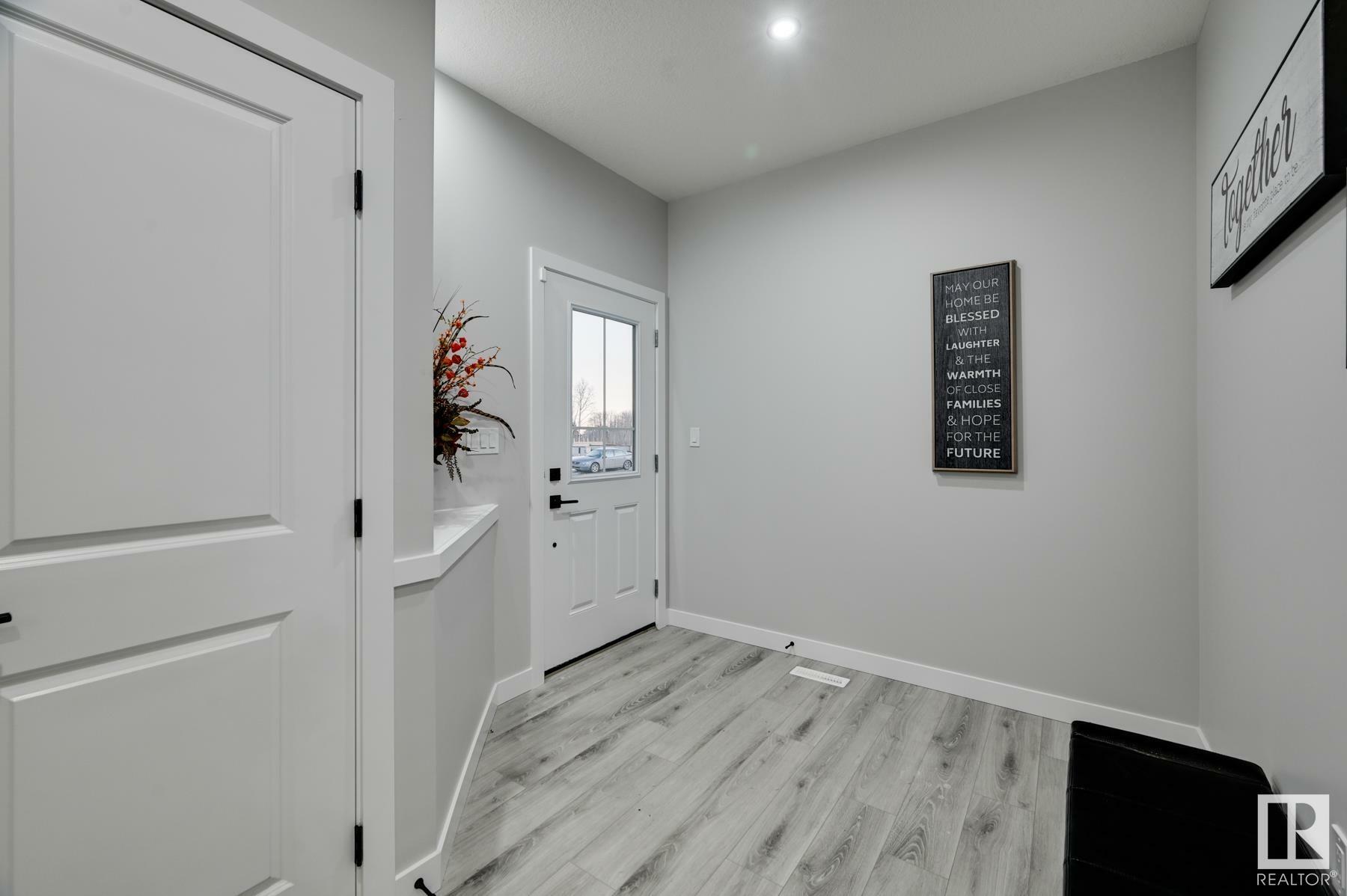 Property Photo: 1541 Siskin Link Link NW AB T5S 0T9