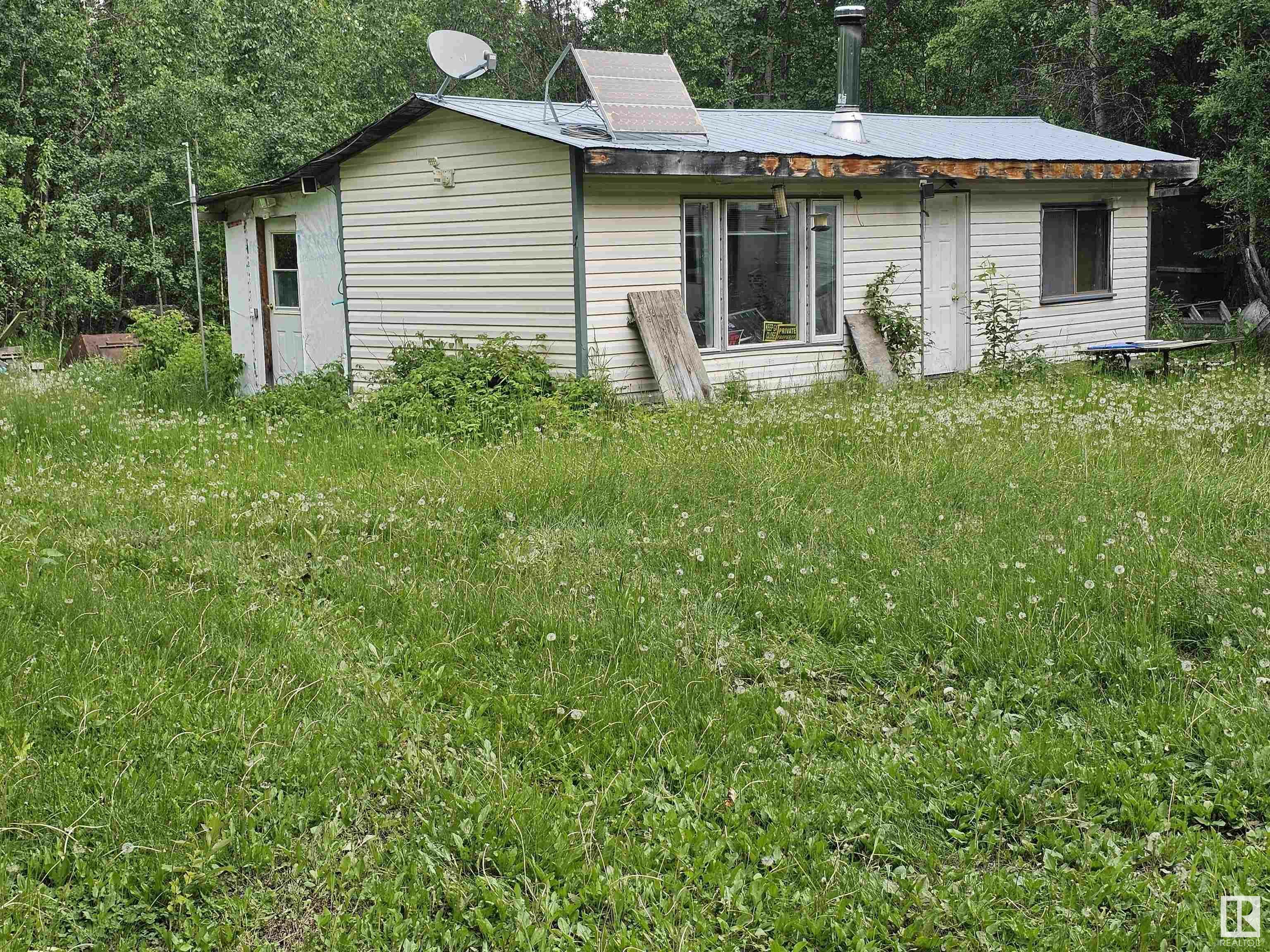 Property Photo:  5125536nwne RR 120  AB T0E 1S0 