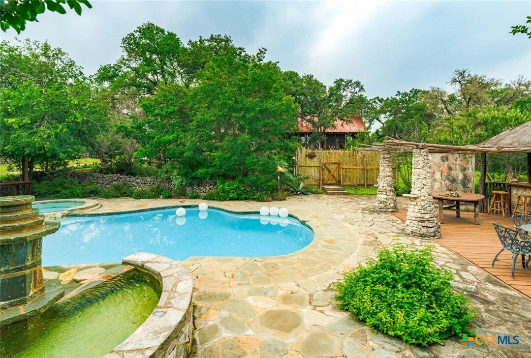 1218 Oakwood Loop  San Marcos TX 78666 photo