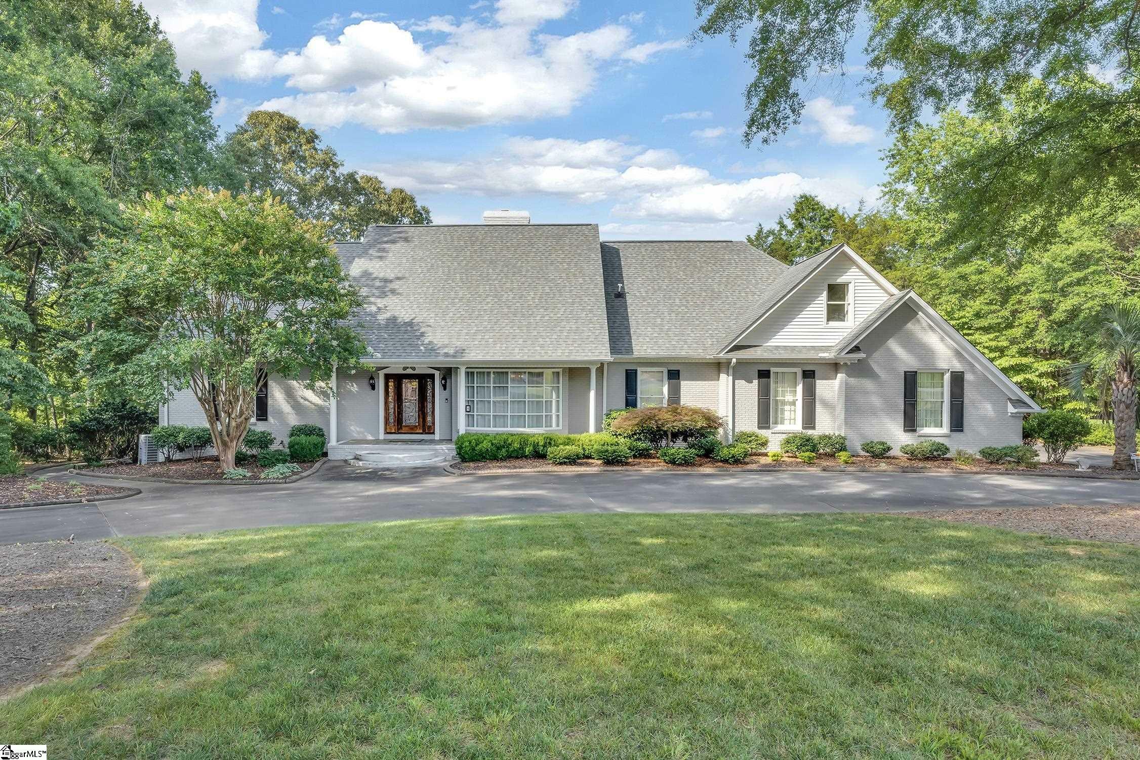 207 Carolina Club Drive  Spartanburg SC 29306 photo