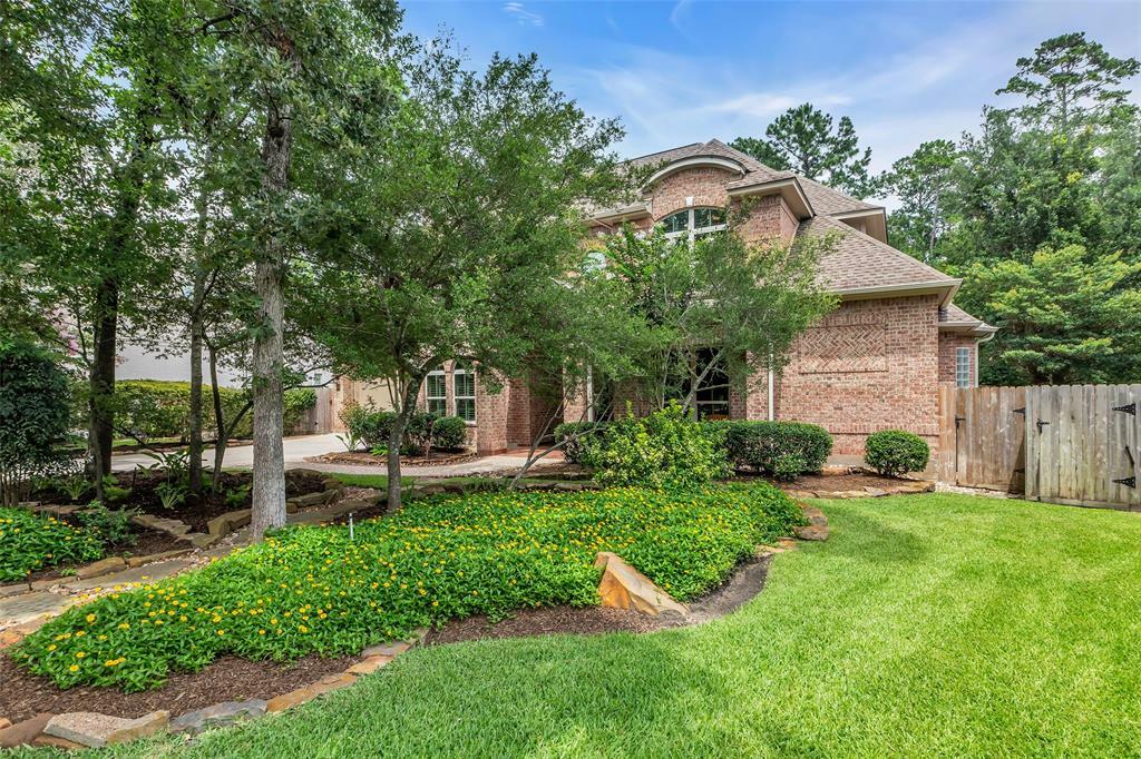 Property Photo: 130 Amulet Oaks Court TX 77382