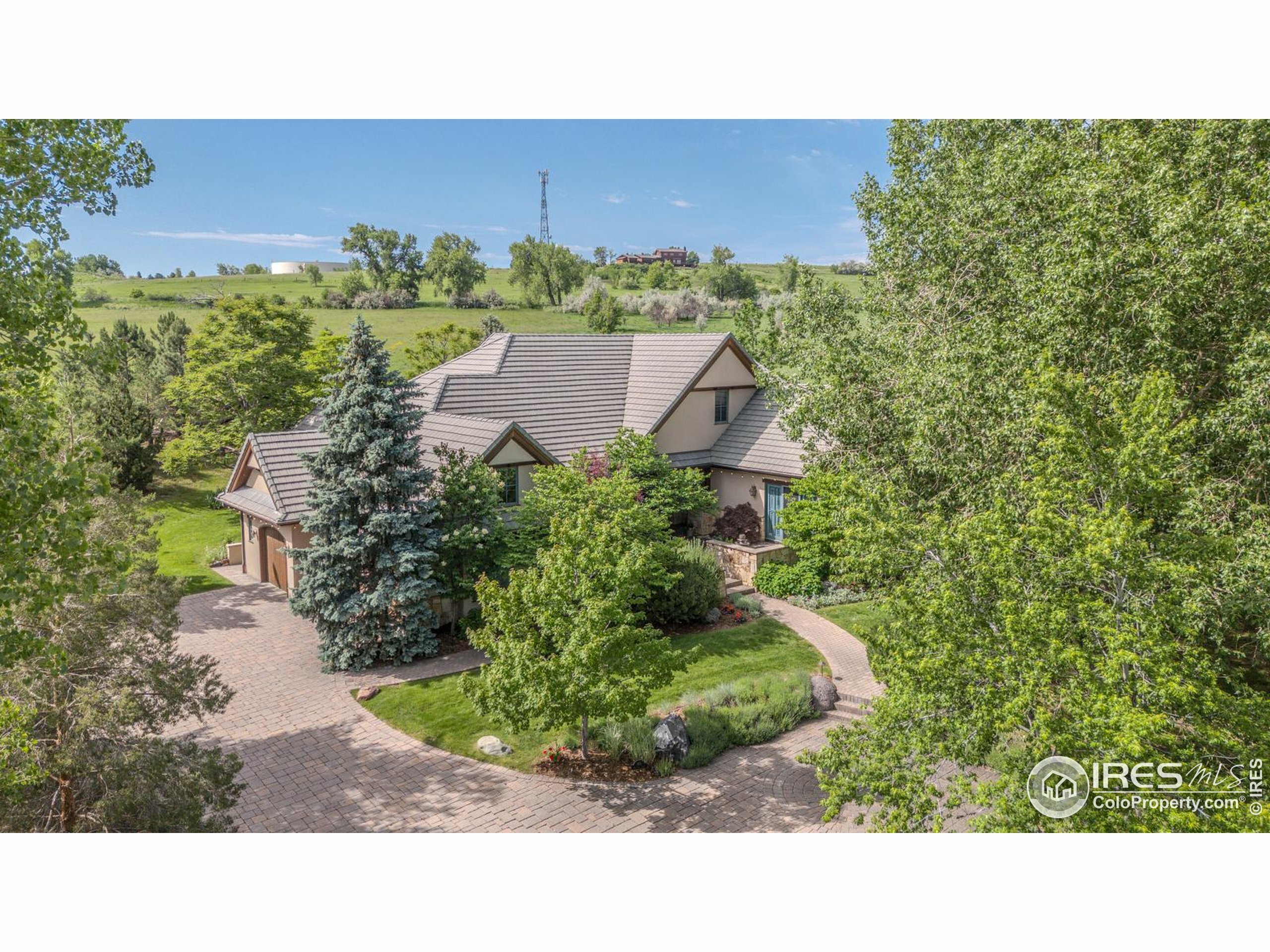 Property Photo: 145 Brittany Ln CO 80026