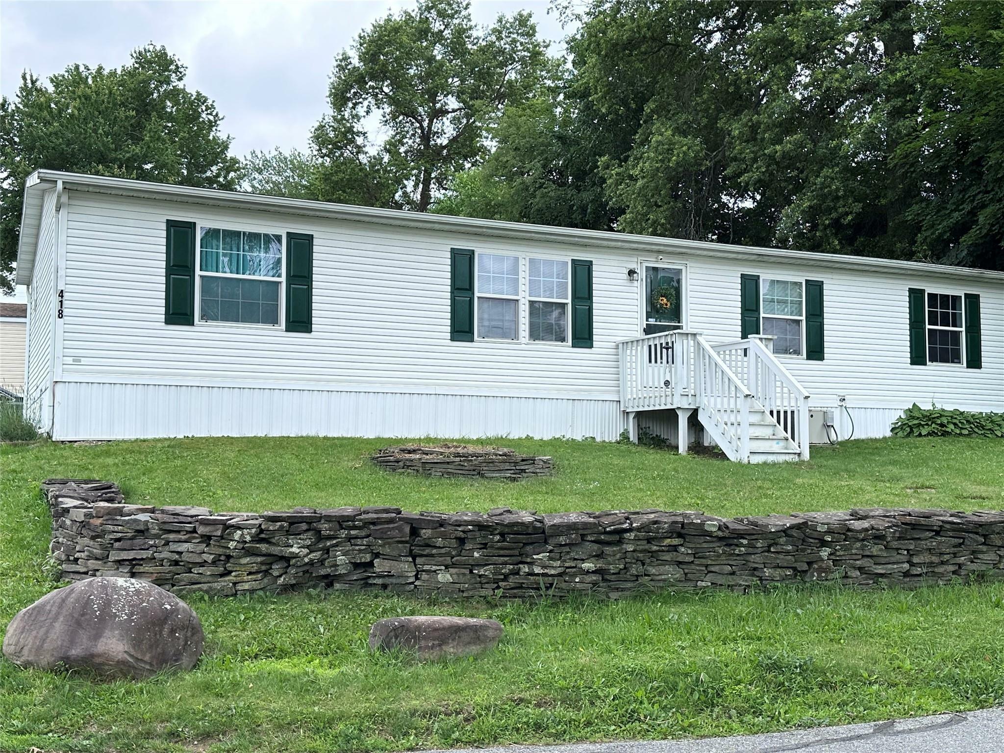 Property Photo: 418 Sandgate Drive NY 12553