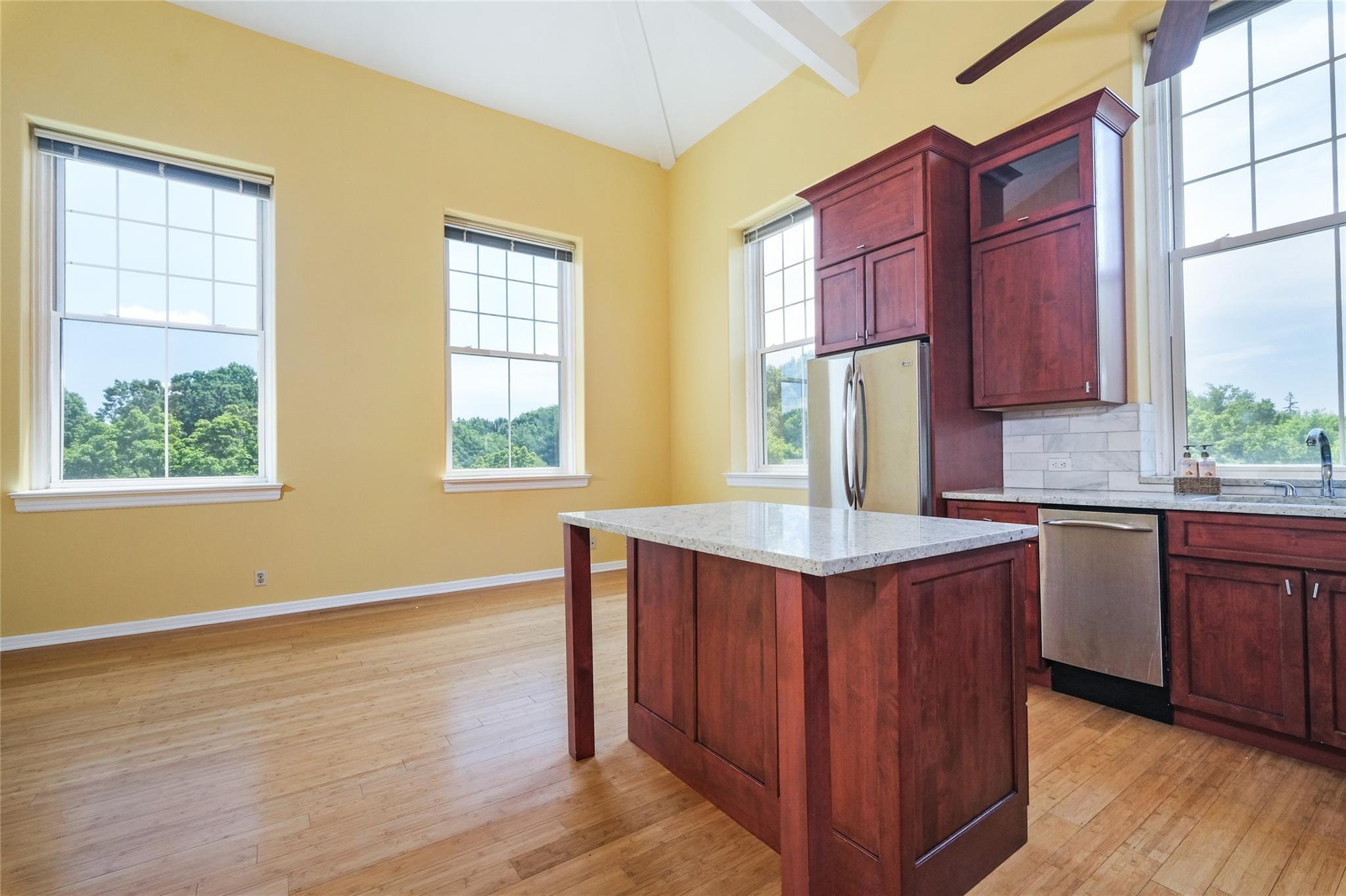 Property Photo: 6111 Villa At The Woods NY 10566