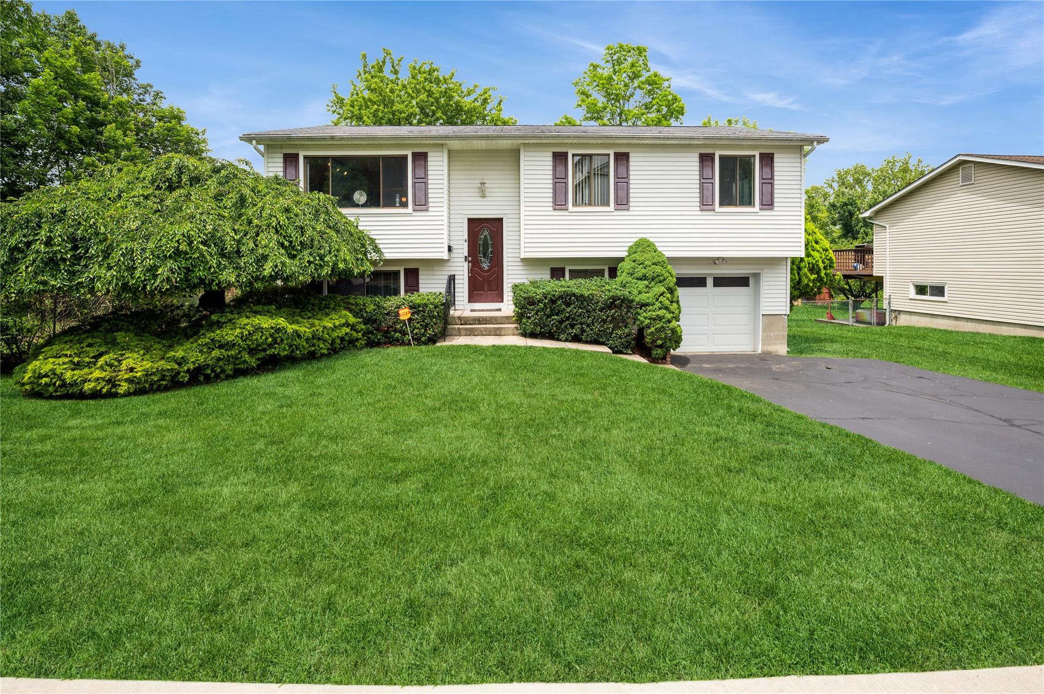 6 Rowan Drive  West Haverstraw NY 10923 photo