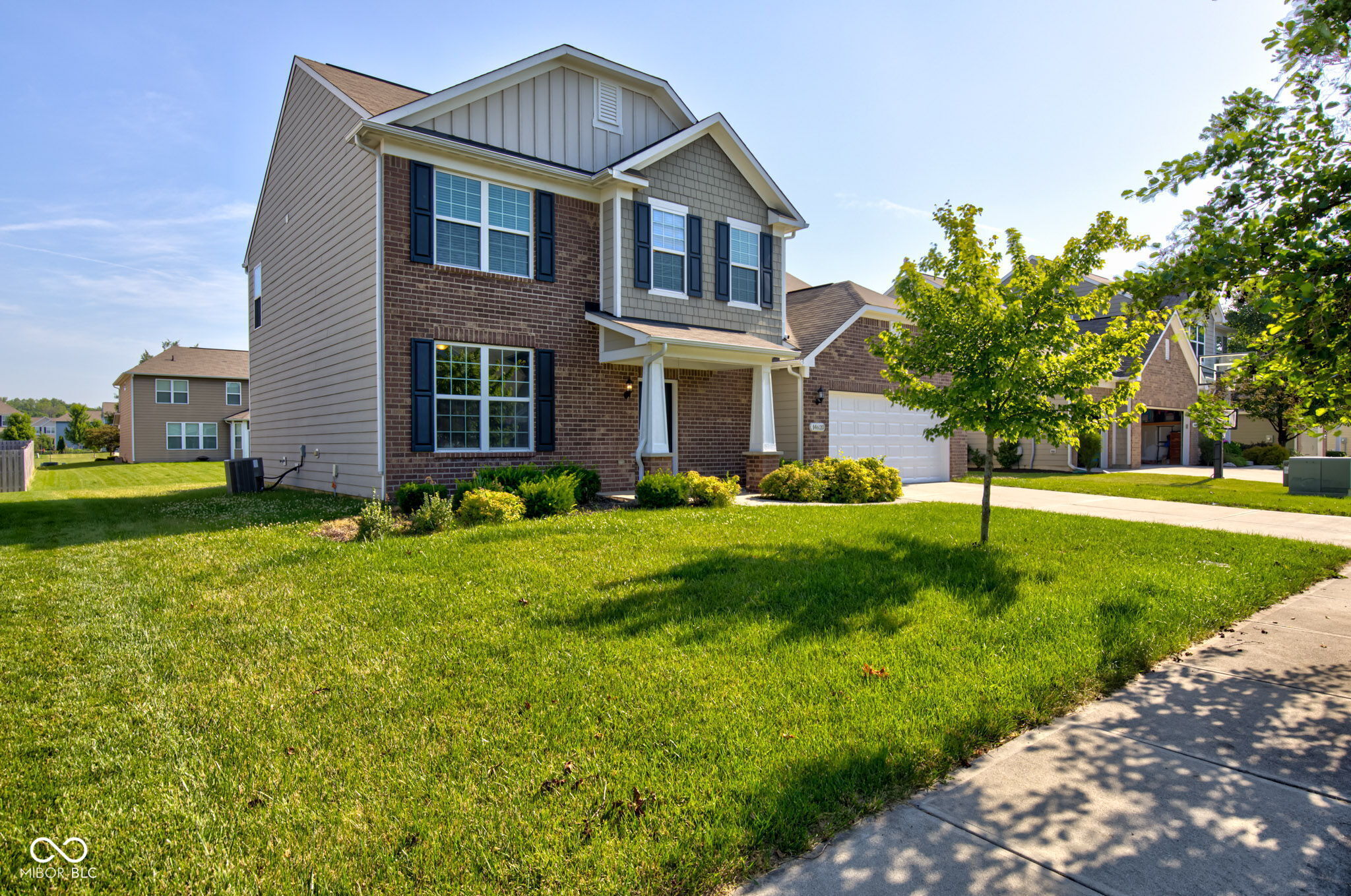 Property Photo: 14620 Hinton Dr IN 46037
