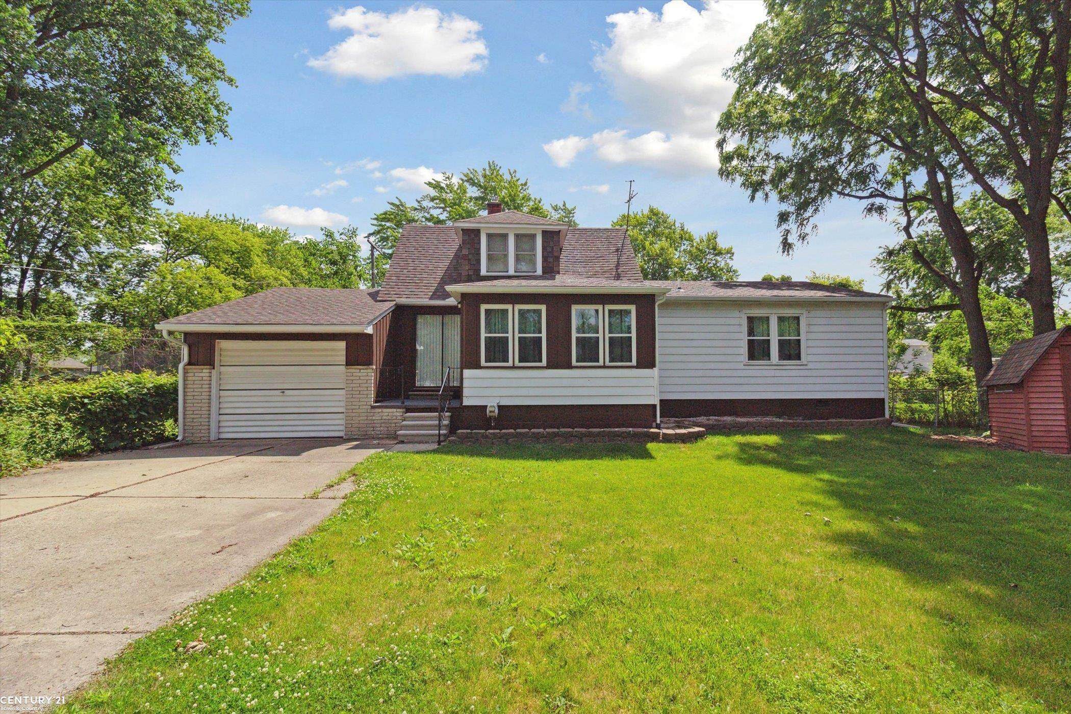 Property Photo: 27144 Barkman Street MI 48066
