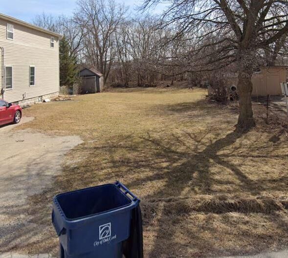 Property Photo: 4025 E Lakeside Ave WI 53154