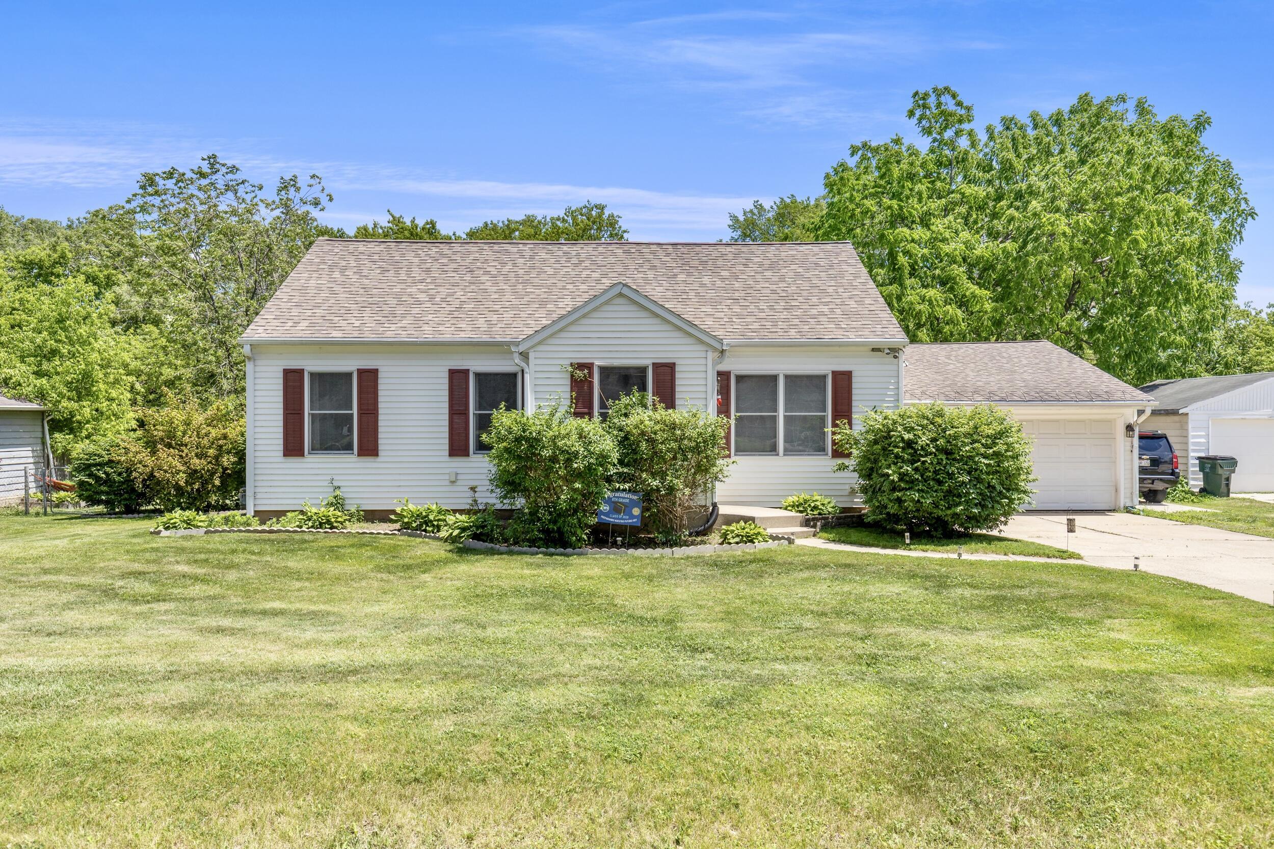 Property Photo: 7015 Cliffside Dr WI 53402