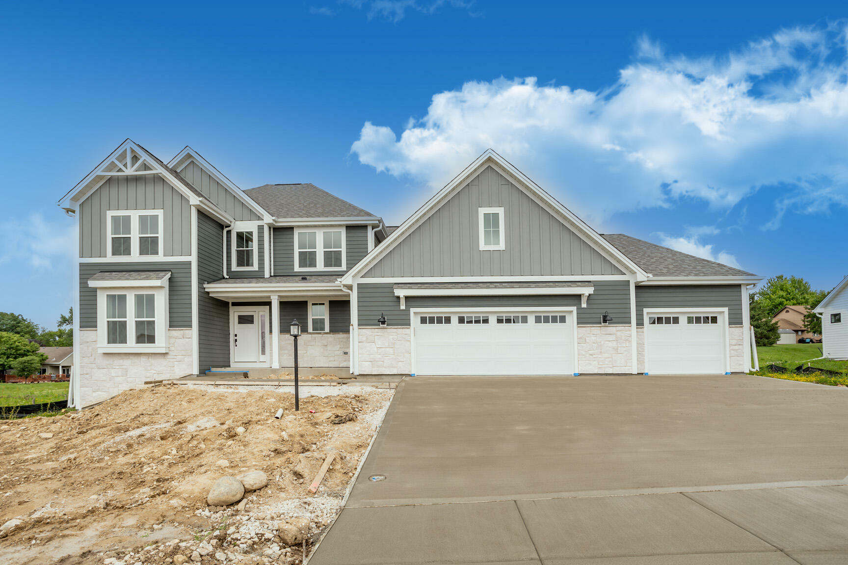 Property Photo: W193n5018 Rosemary Rdg WI 53051