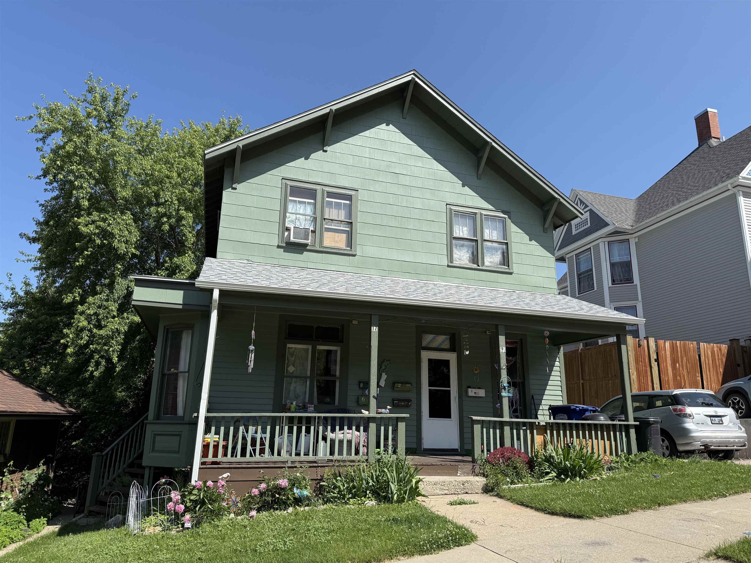 Property Photo: 17 Lincoln Ave Lincoln Avenue SD 57732