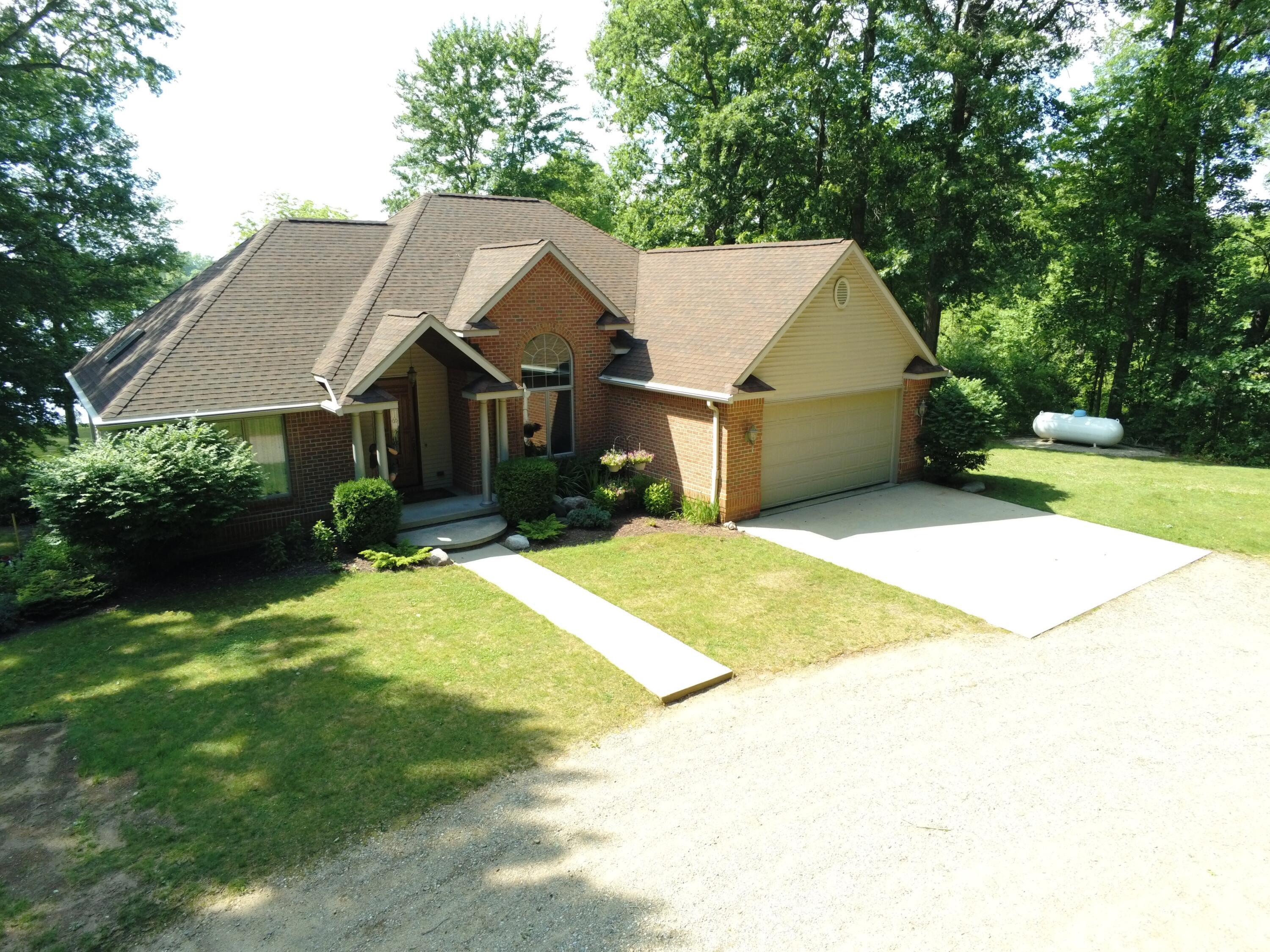 Property Photo: 1515 E Litchfield Road MI 49250