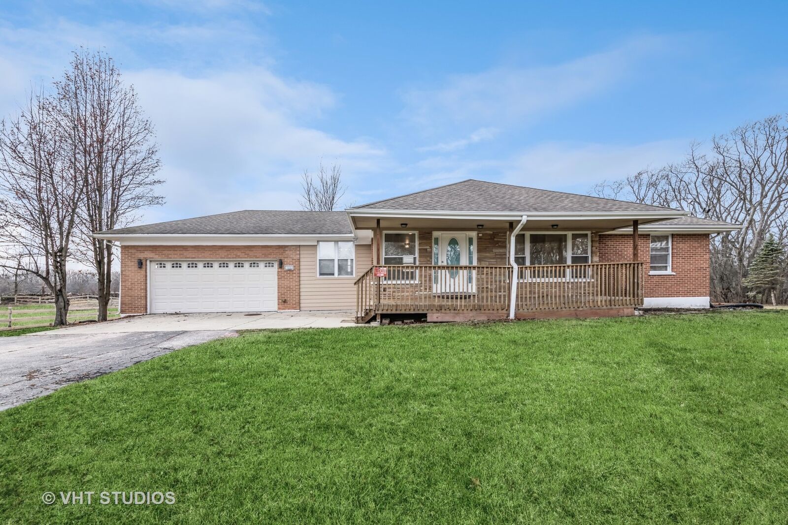 Property Photo:  189 Old Sutton Road  IL 60010 