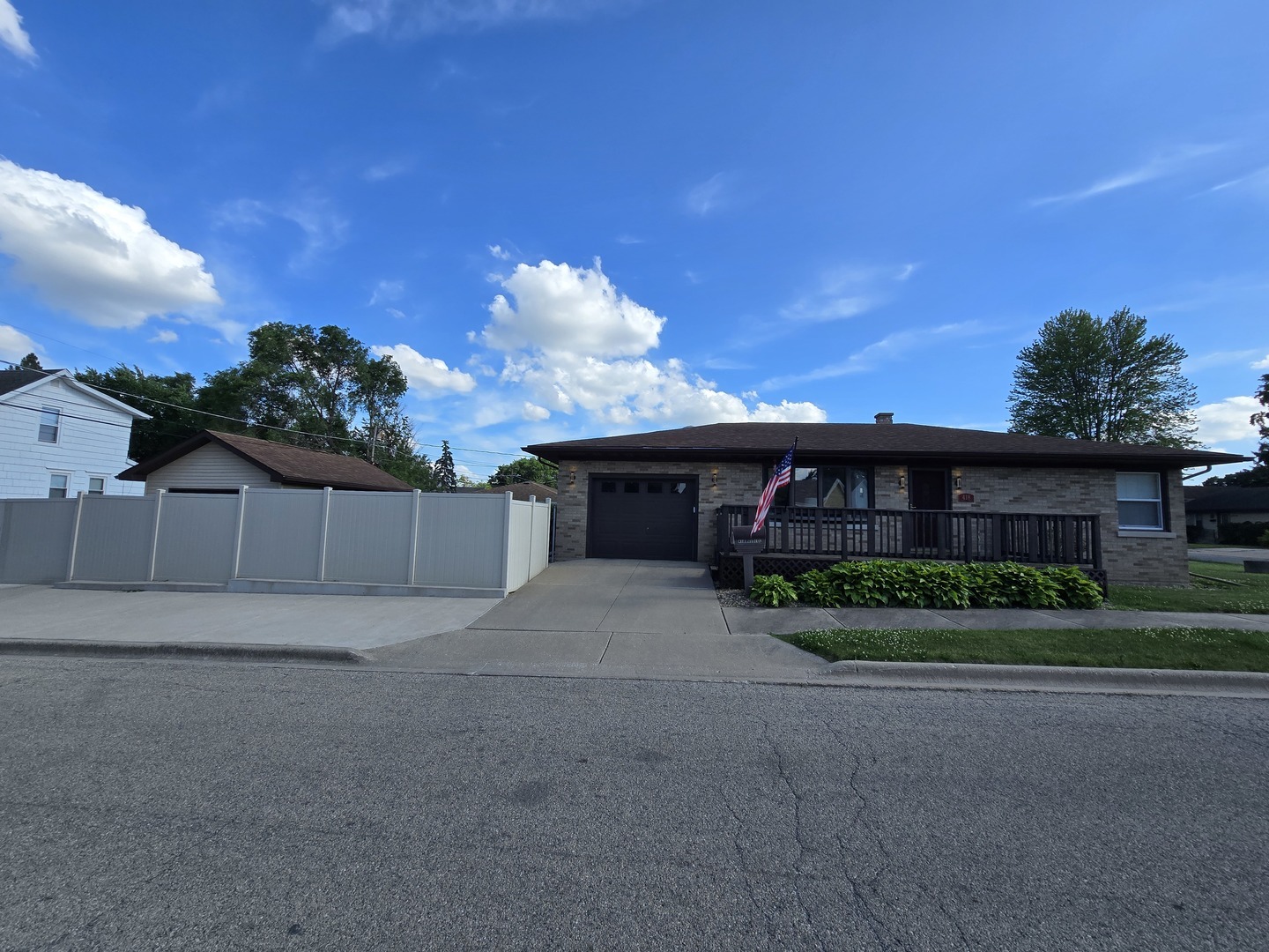 Property Photo: 418 Russell Street IL 60435