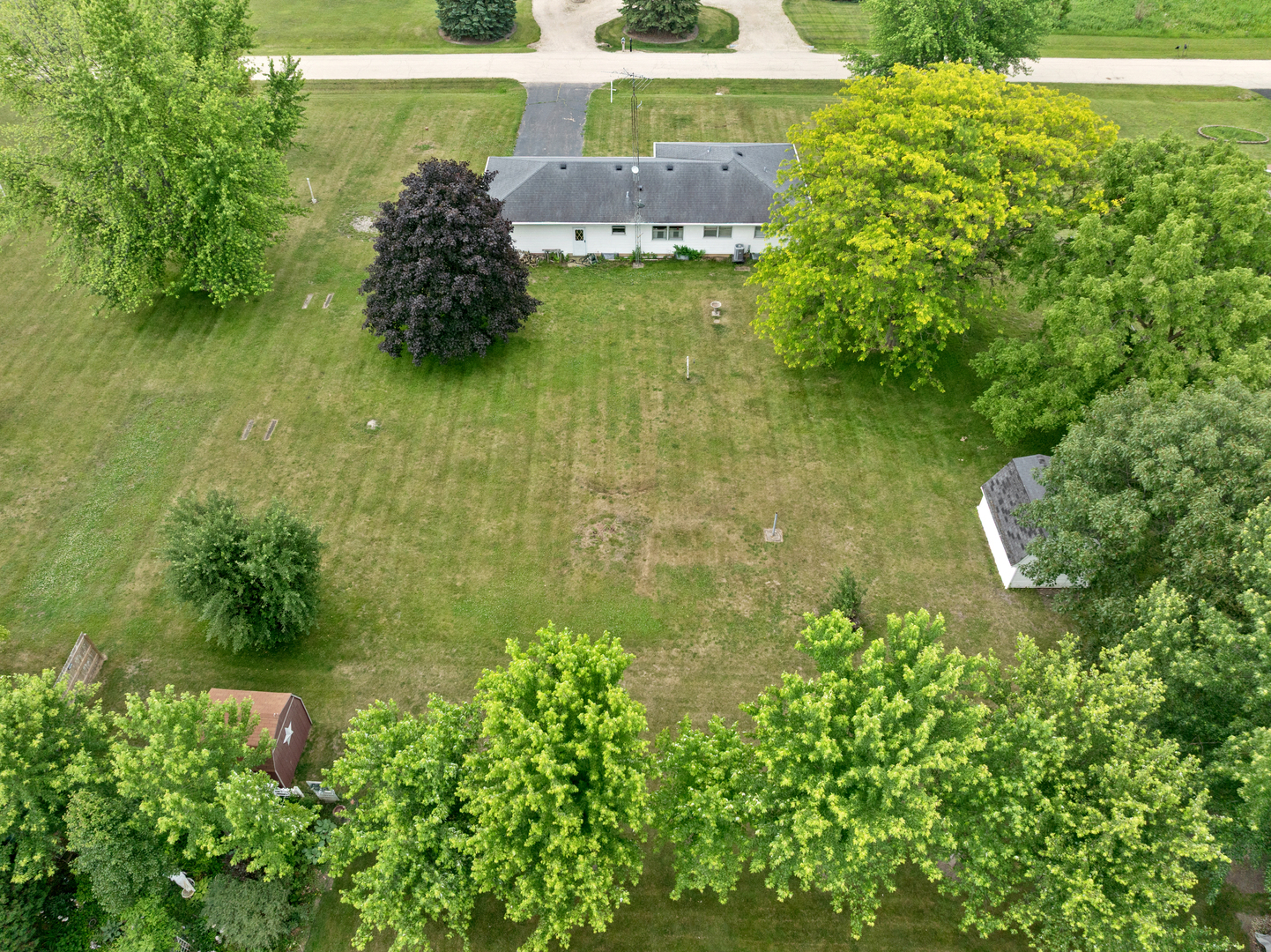 Property Photo: 26008 Helen Road IL 61038