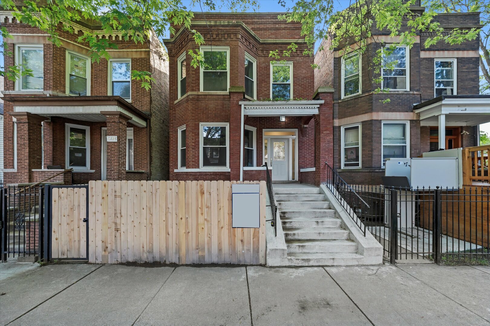 Property Photo:  5726 S Elizabeth Street  IL 60636 