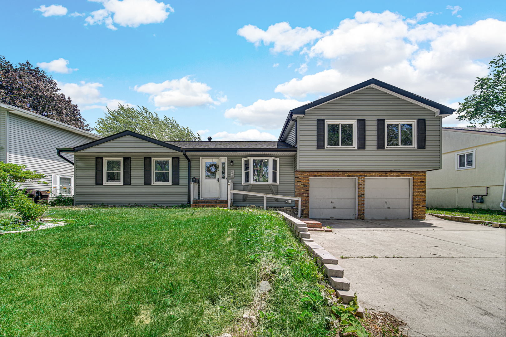Property Photo:  676 Marine Drive  IL 60084 