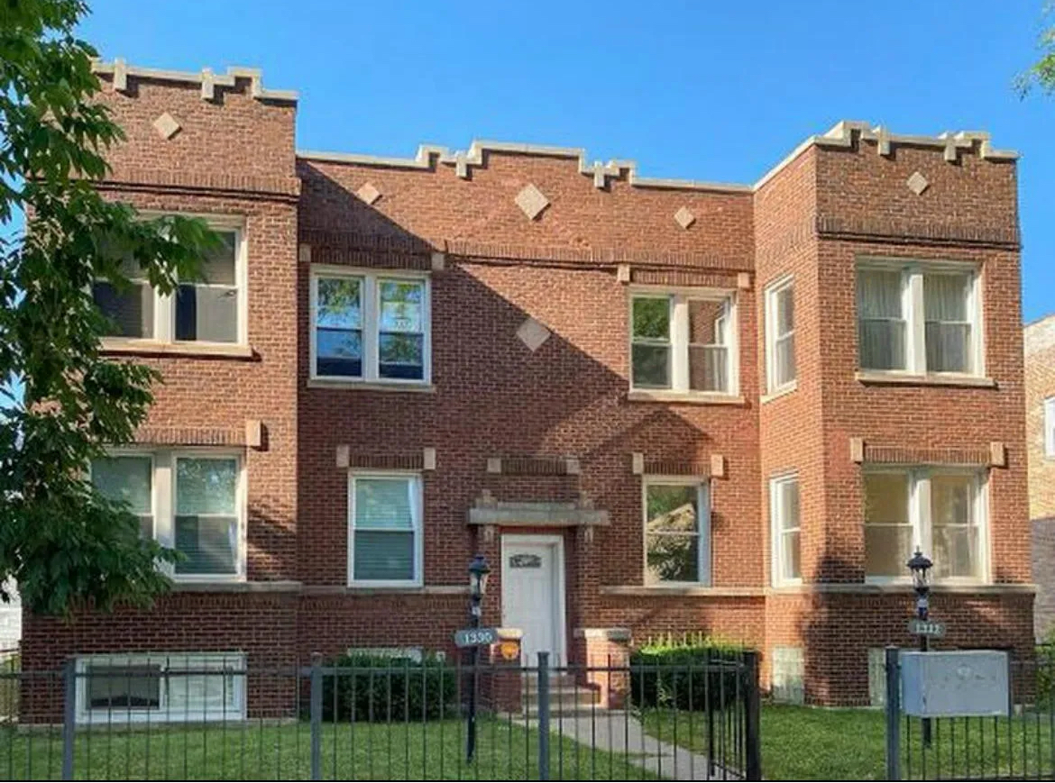 Property Photo: 1330 E 72nd Place B IL 60619
