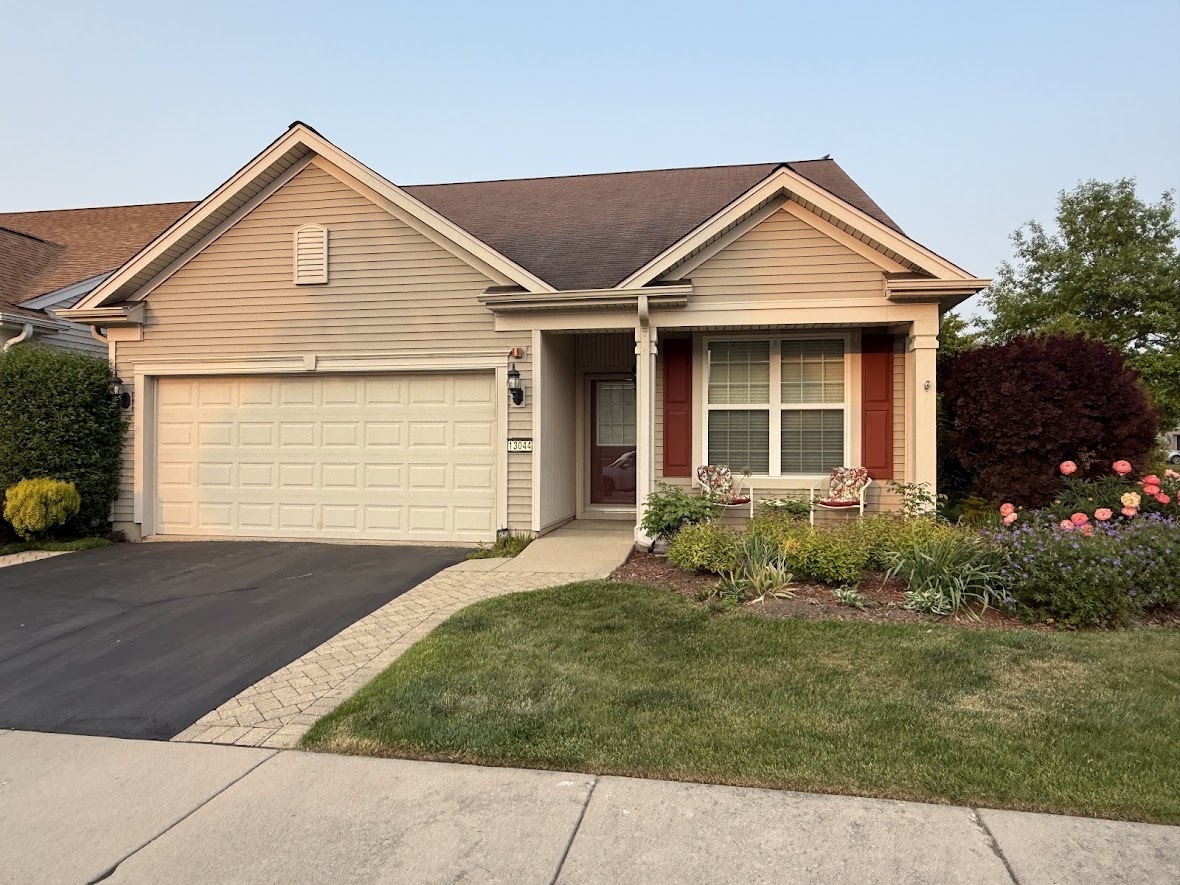 Property Photo: 13044 Redstone Drive IL 60142