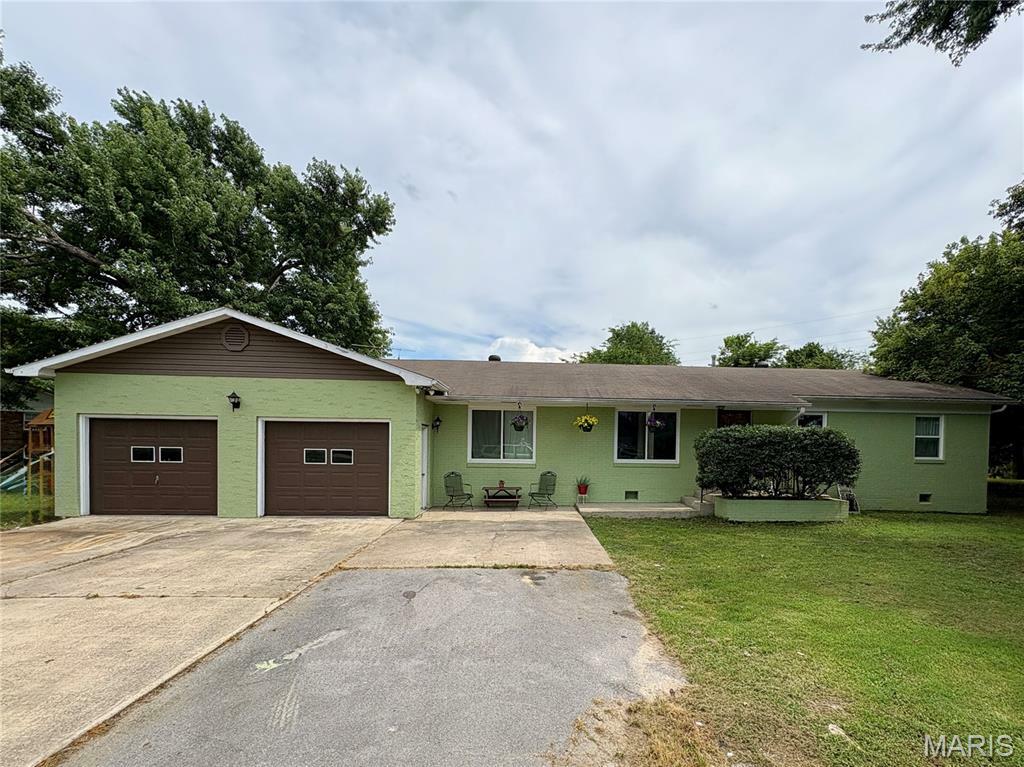 Property Photo:  708 W 2nd Street  MO 63730 