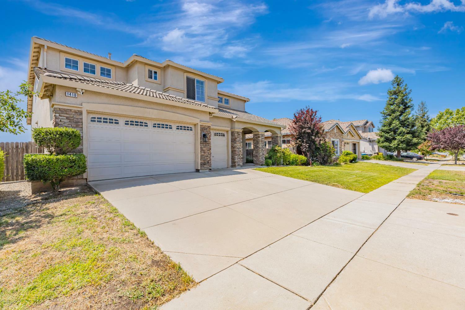 Property Photo: 1410 Meadow Ranch Street CA 95961
