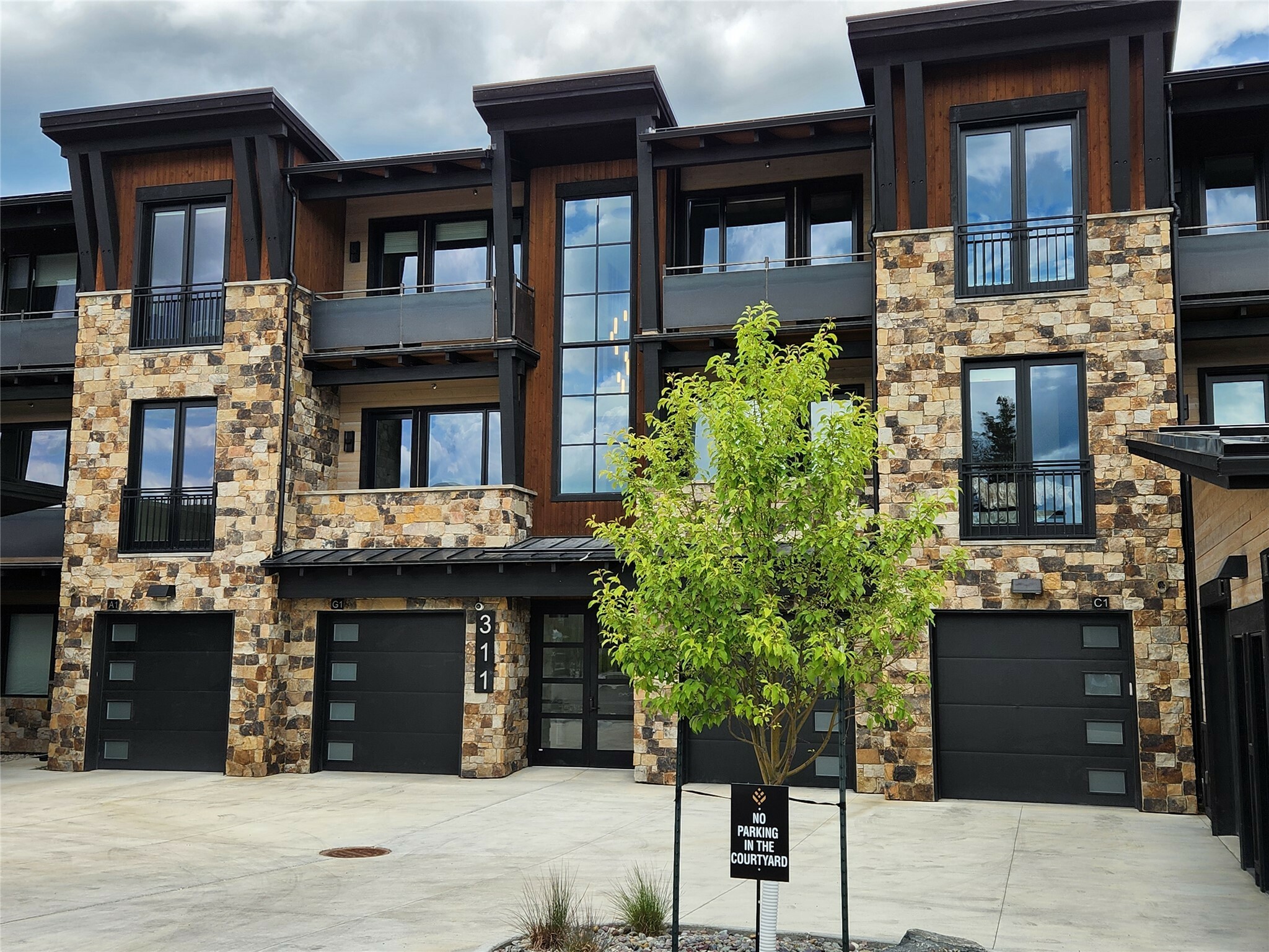 Property Photo: 311 E Akers Lane MT 59937