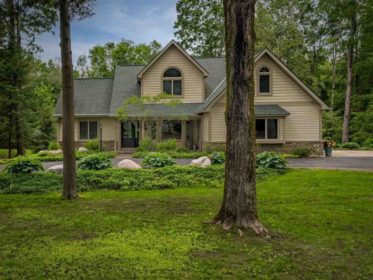 6598 Forest Way  Harbor Springs MI 49740 photo
