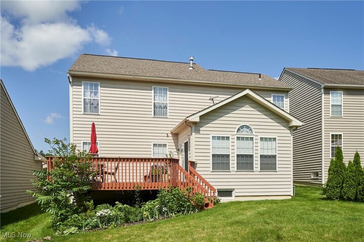 Property Photo: 933 Alder Run Way OH 44333