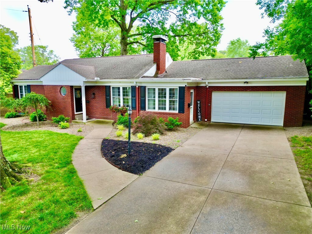 2647 W Ridgewood Circle  Zanesville OH 43701 photo