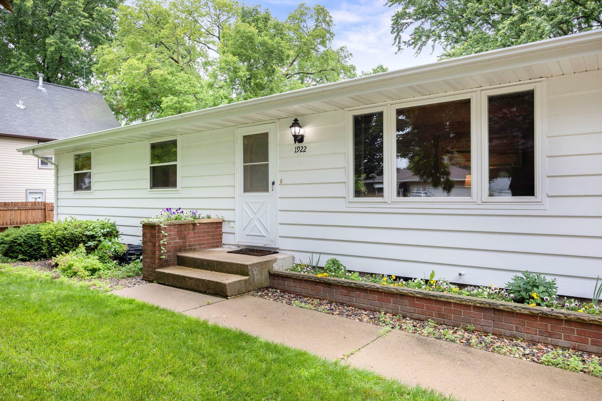 Property Photo: 1922 11th Street E MN 55336