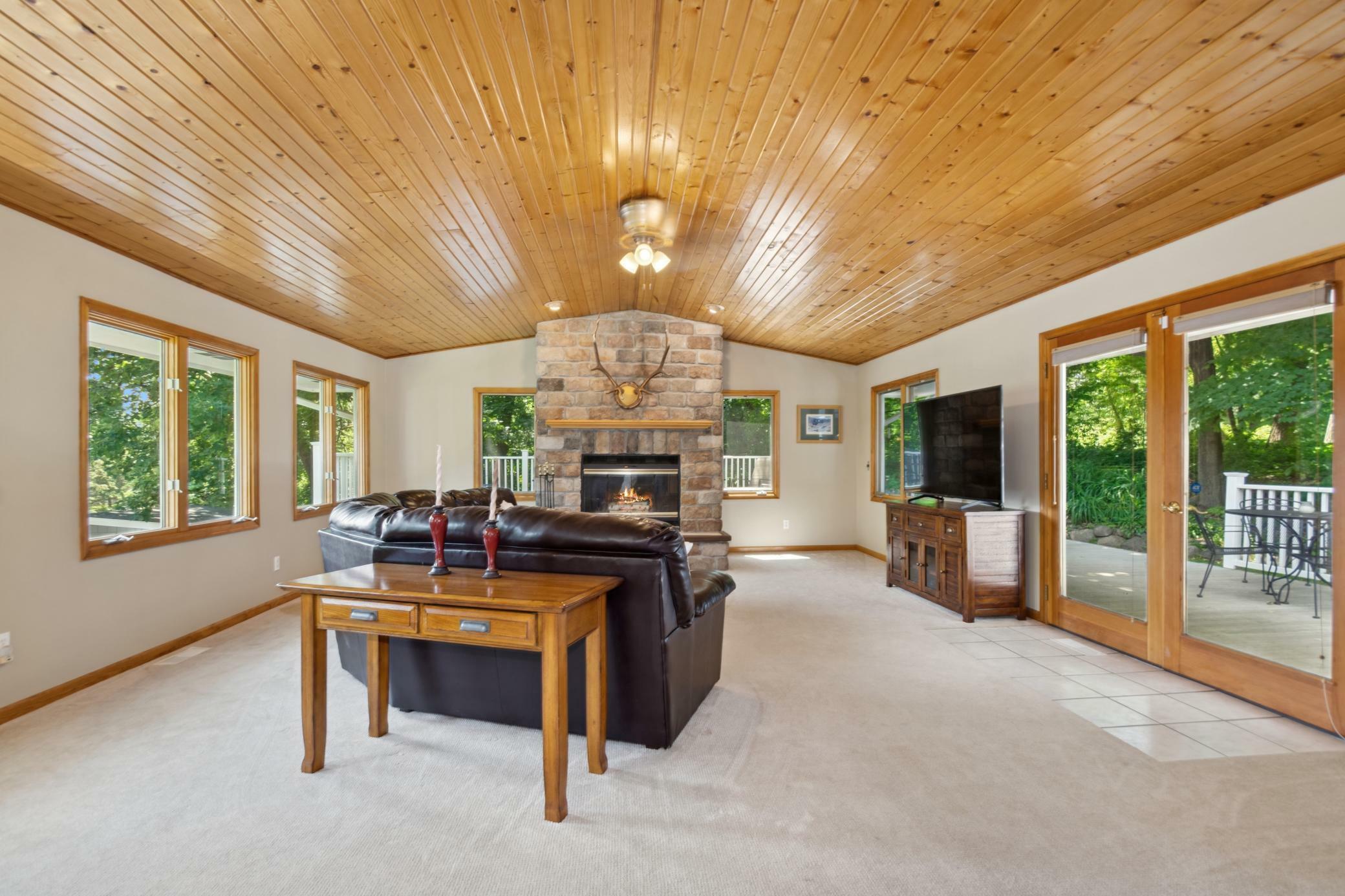Property Photo:  4590 Merrywood Lane  MN 55331 
