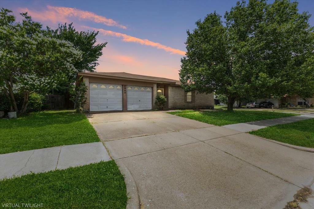Property Photo:  4900 Highbank Drive  TX 76018 