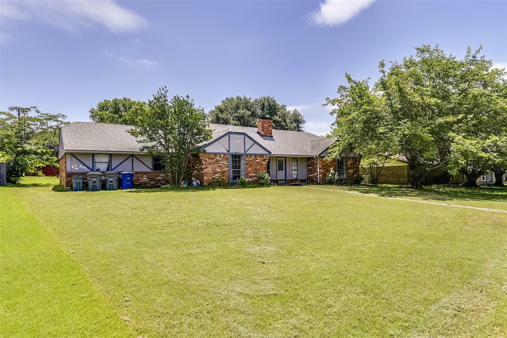 Property Photo: 202 Pecan Creek Street TX 75154