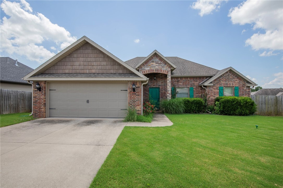 Property Photo: 709 Dollar Street AR 72718