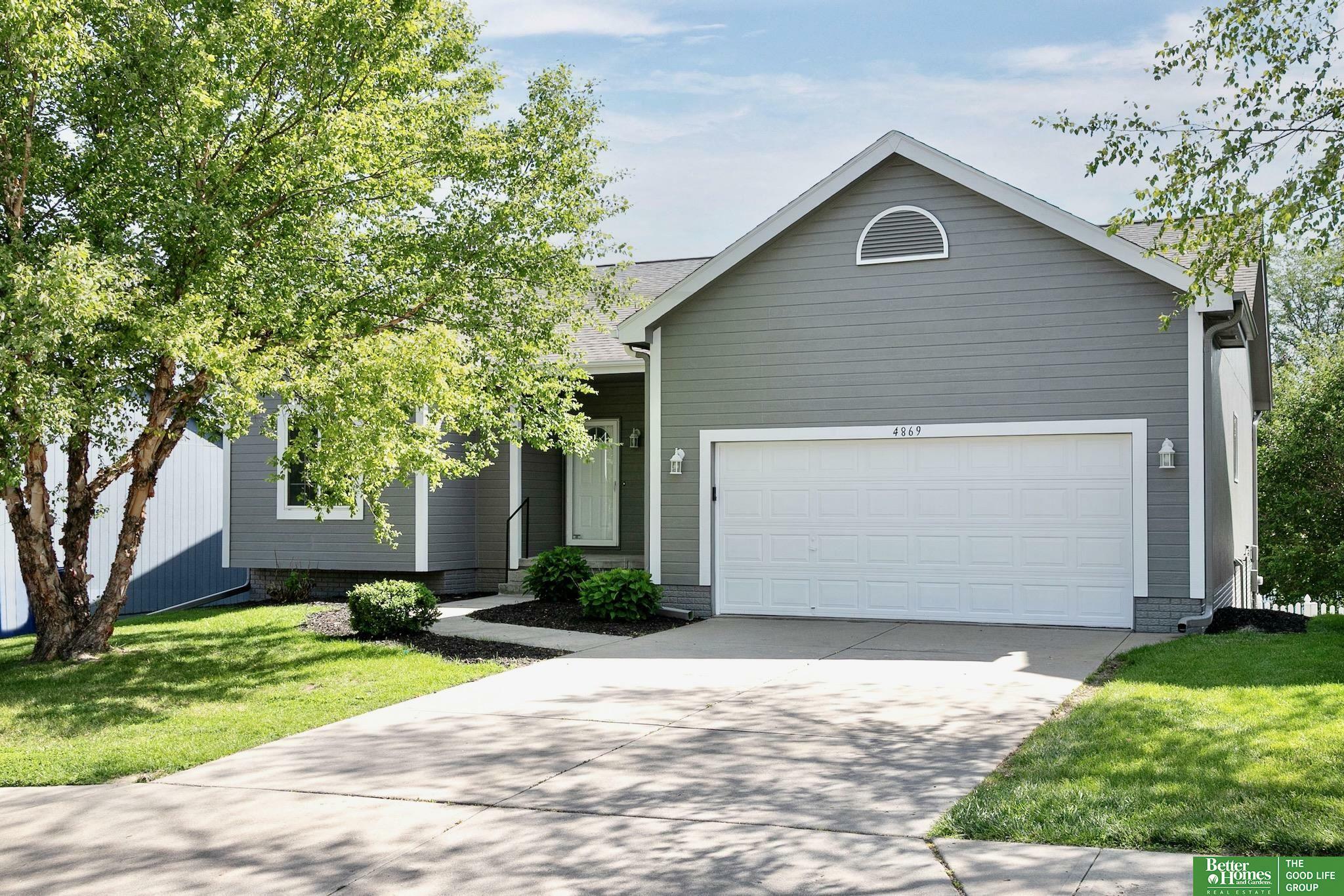 Property Photo:  4869 S 187 Avenue  NE 68135 