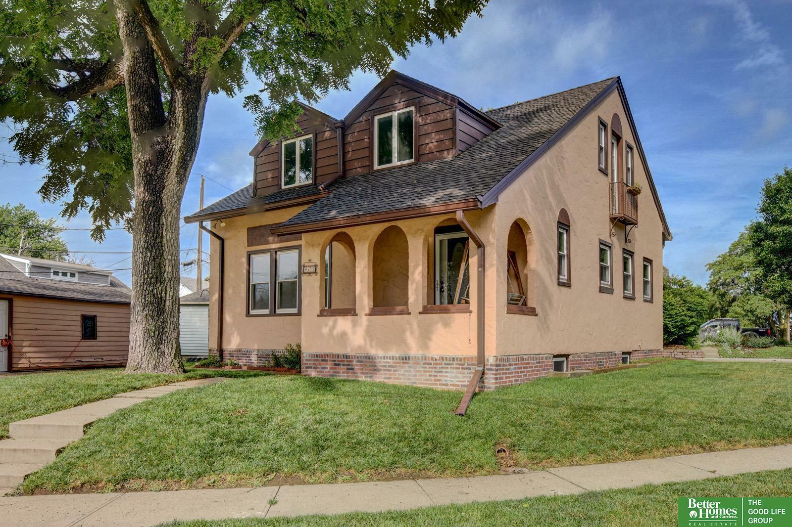 Property Photo: 902 S 57th Street NE 68106