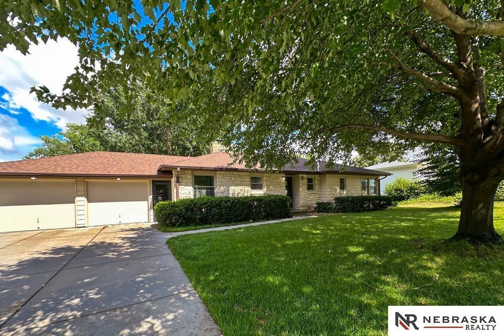 Property Photo: 1113 S 94th Street NE 68124