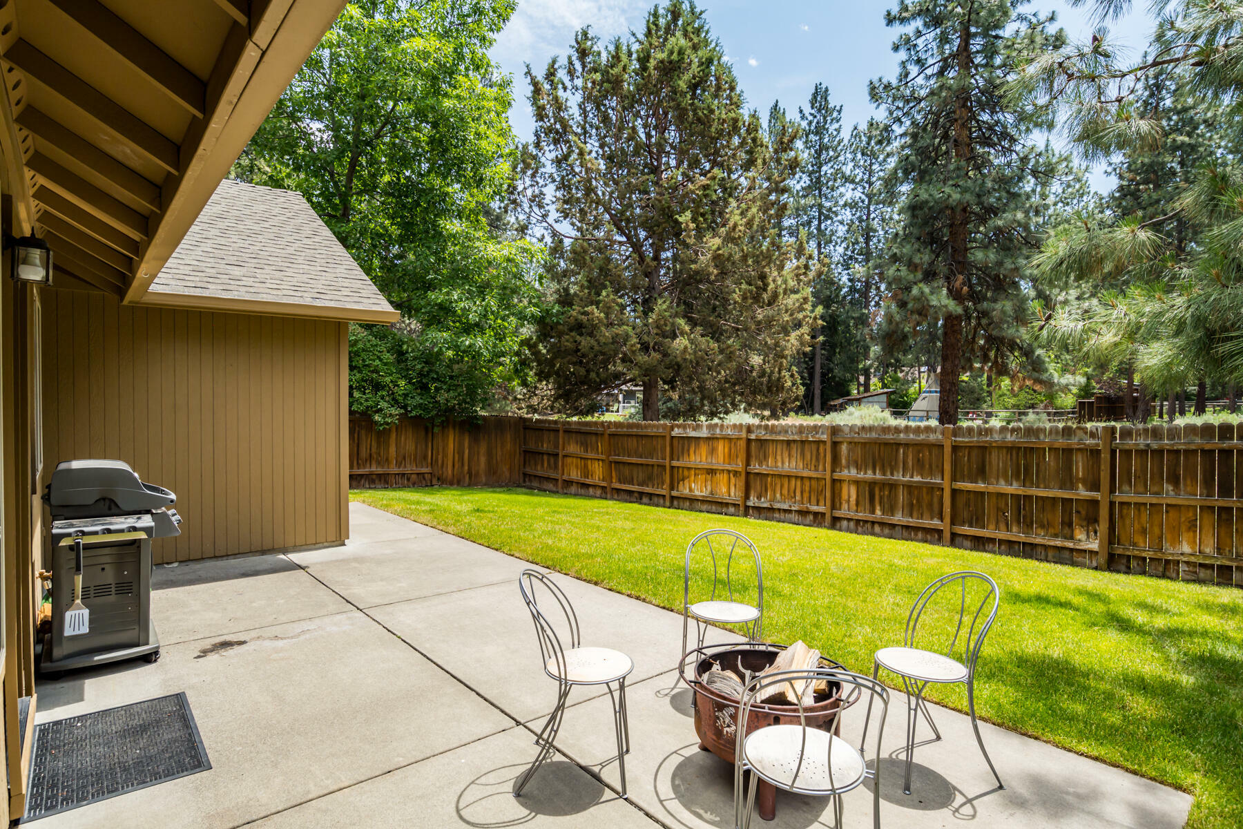 Property Photo: 19917 Antler Point Drive OR 97702