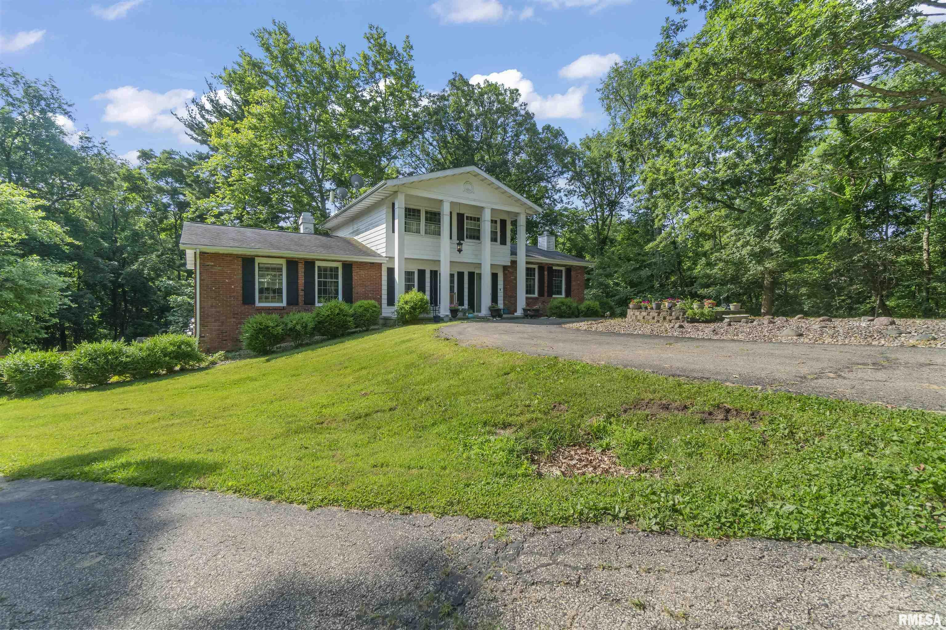 Property Photo: 3858 Sunset Drive IL 61554