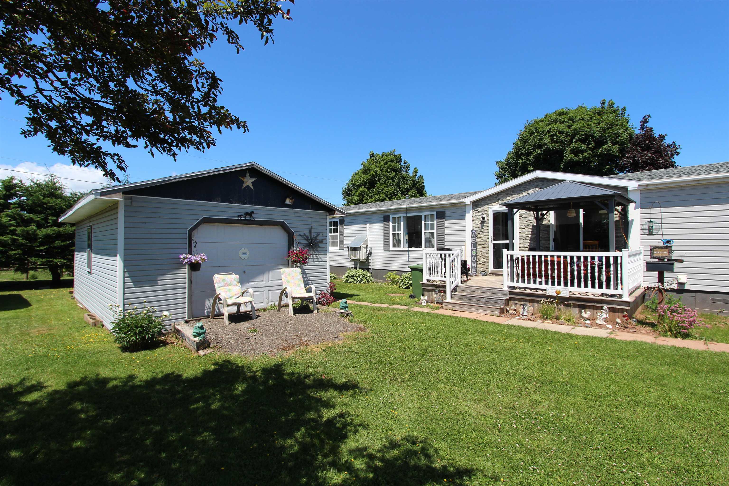 Property Photo: 454 Macewen Road PE C1N 6E9