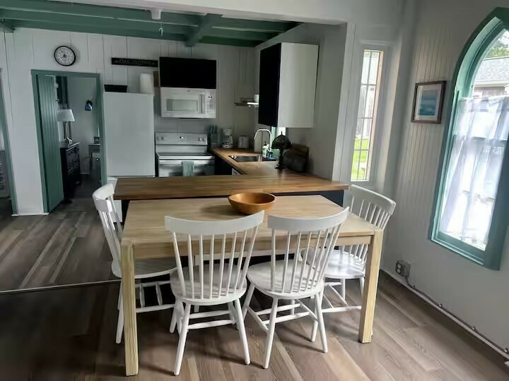 Property Photo: 9 Brunswick Ave MA 02557