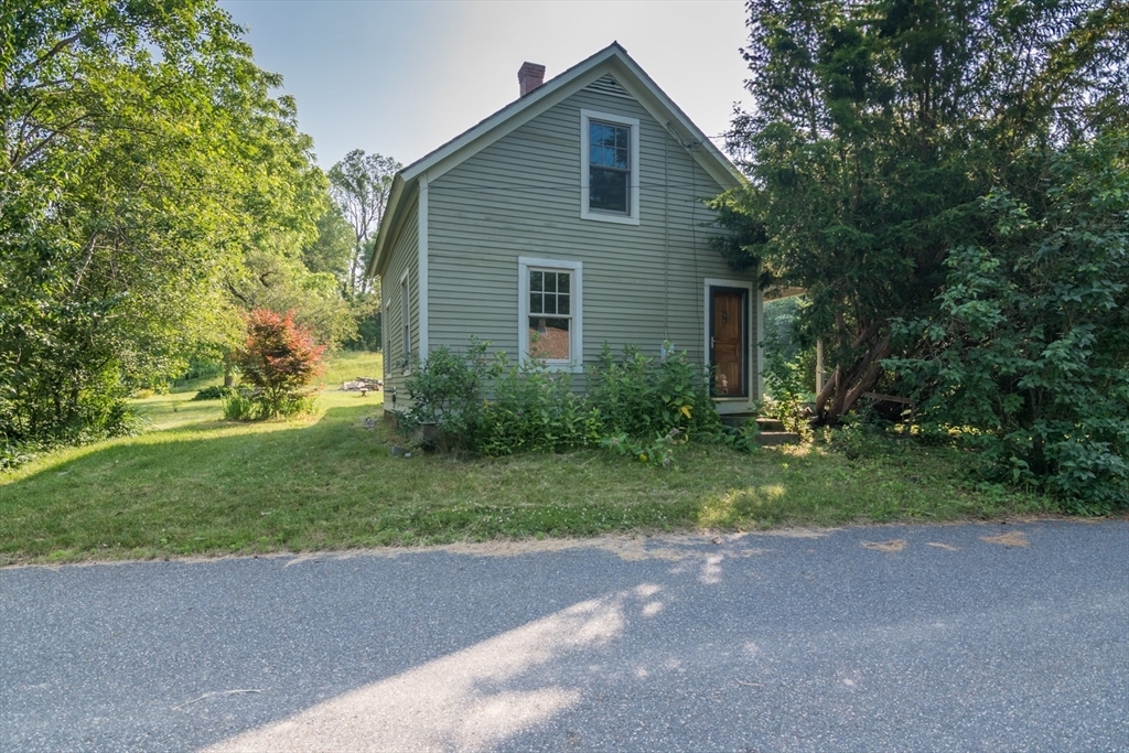 Property Photo: 43 Meadow St MA 01360