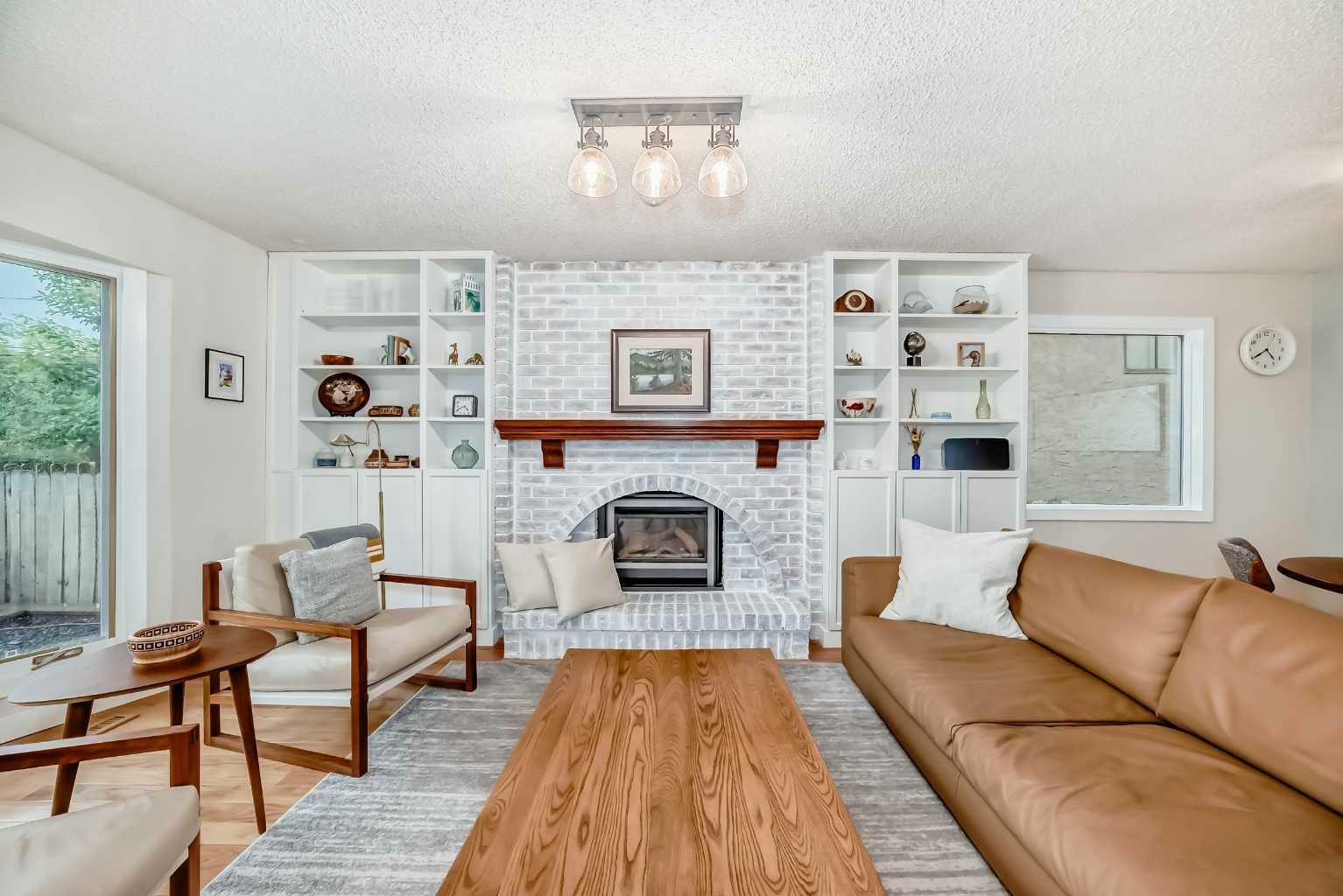 Property Photo: 2206 27 Street SW AB T3E 2G1
