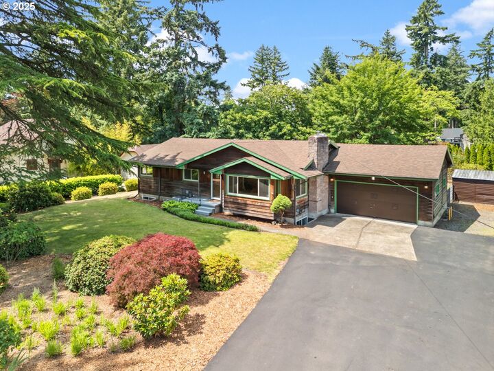 Property Photo:  3123 SE 129th Ave  OR 97236