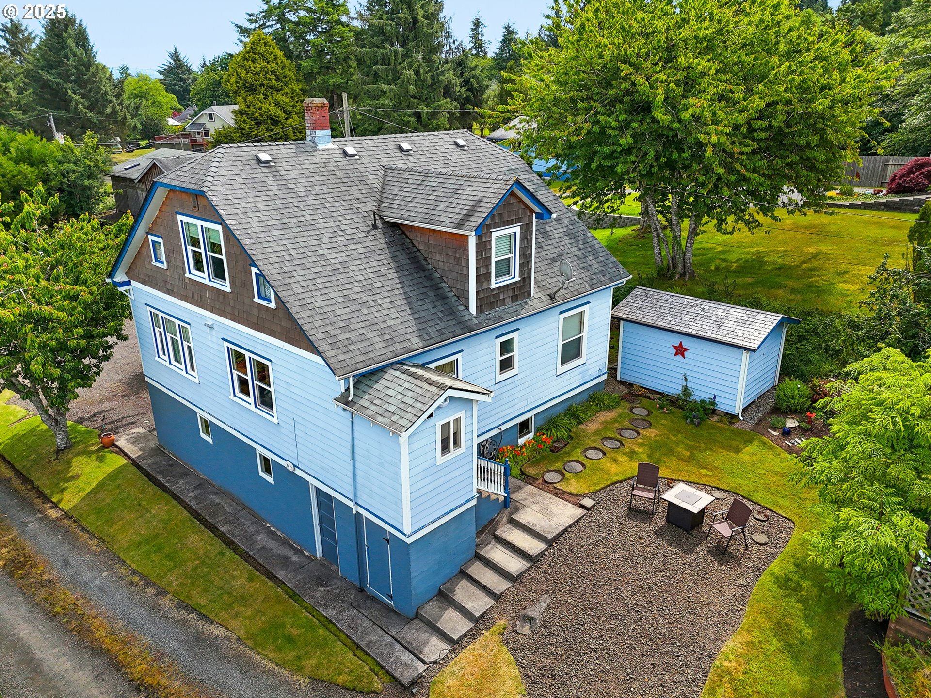 Property Photo: 35210 Orchard Ln OR 97103