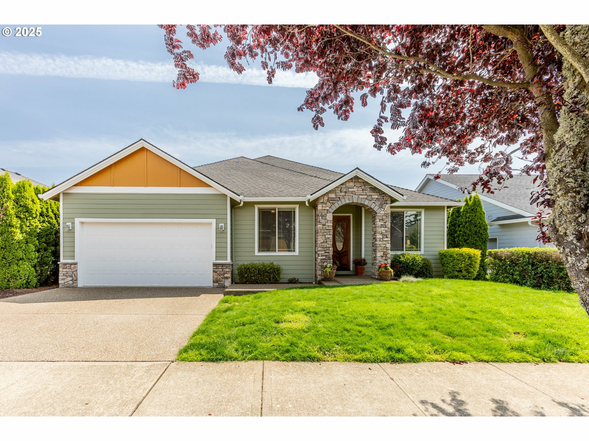 Property Photo: 372 Eagle Feather St NW OR 97304