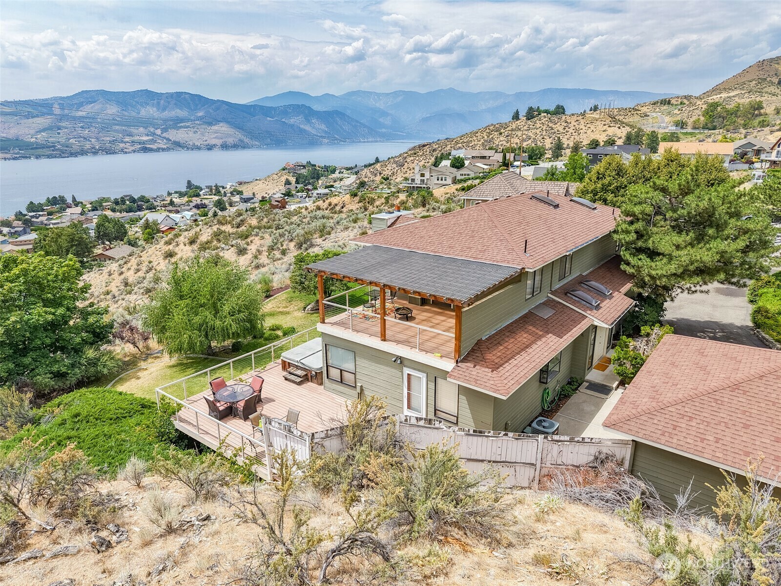 Property Photo: 217 Pinnacle Place WA 98816
