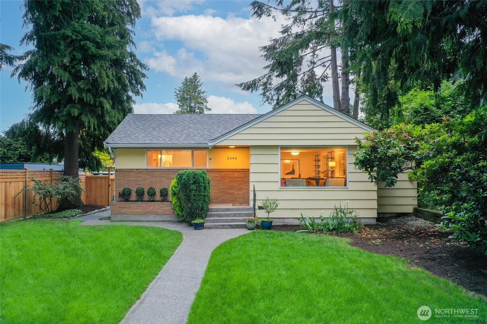 3444  45th Avenue SW  Seattle WA 98116 photo